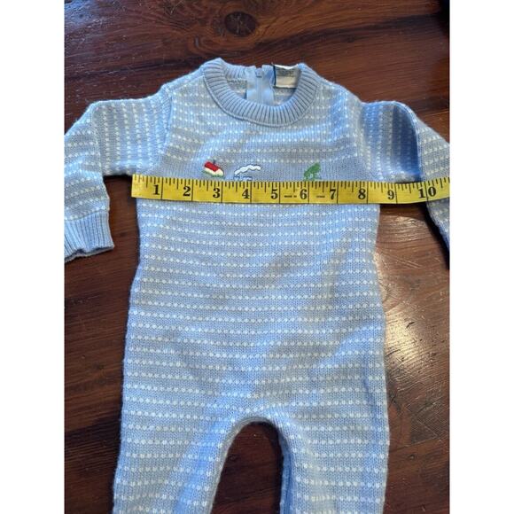 Vintage Baby Boy Blue Sweater Footed Romper Embroidered Train 0-3 Months - Picture 5 of 9
